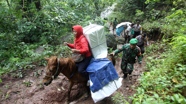 Endonezya seçimlerinde 270’den fazla sandık görevlisi hayatını kaybetti